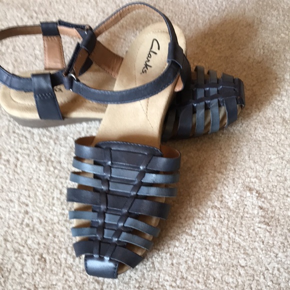 Clarks - Picture 2 of 4